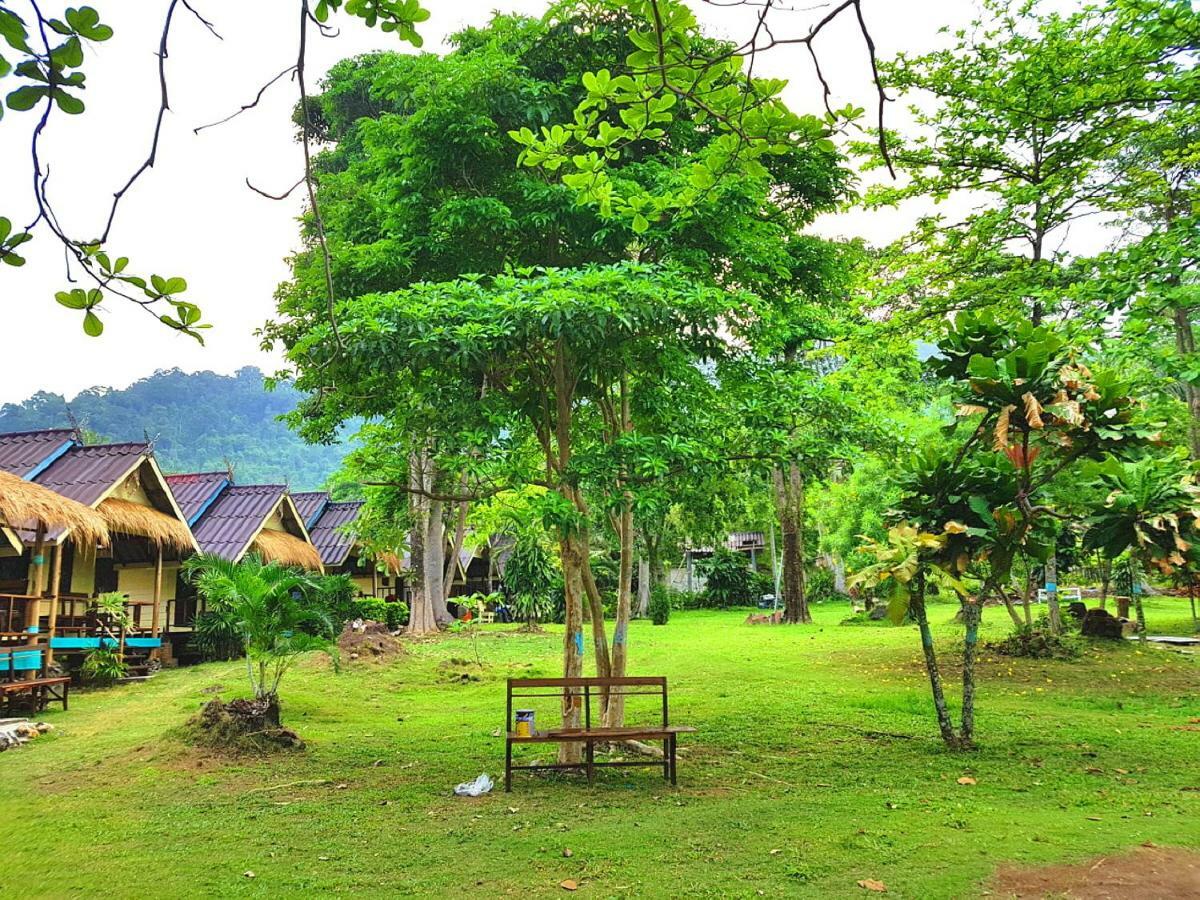 ฺbay Yard Hut Hotel Koh Chang Exterior photo