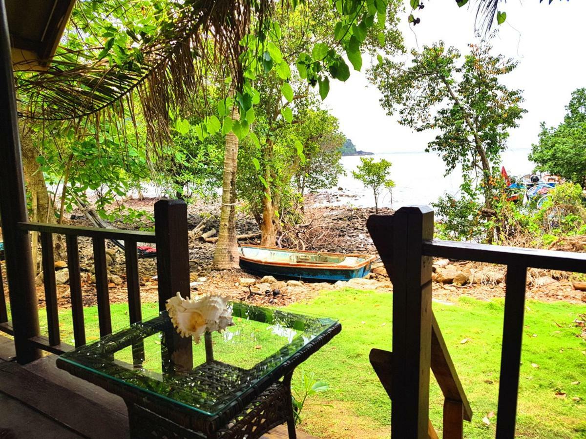 ฺbay Yard Hut Hotel Koh Chang Exterior photo