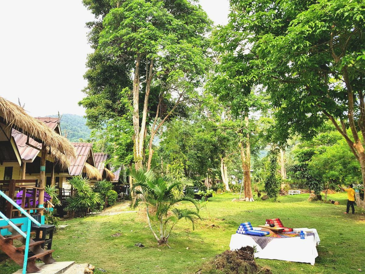 ฺbay Yard Hut Hotel Koh Chang Exterior photo