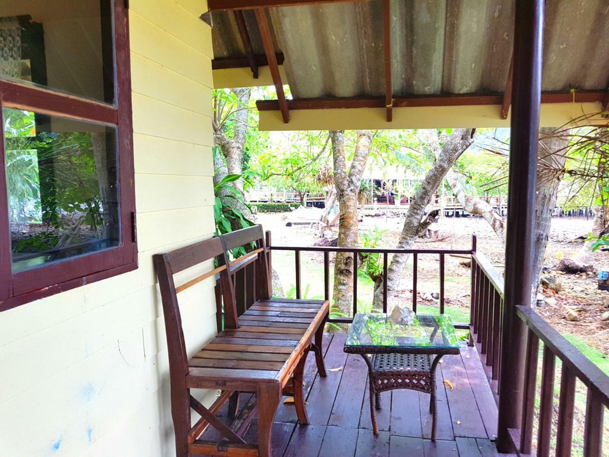 ฺbay Yard Hut Hotel Koh Chang Exterior photo